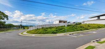 Se vende lote en San Isidro Heredia 26-2241