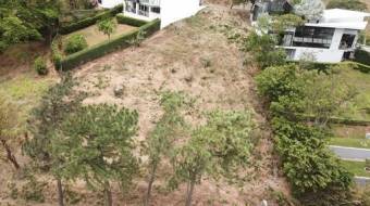 Se vende lote en Ciudad Colón Mora 25-721