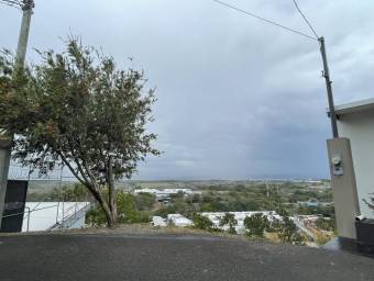 Se vende lote en Ciudad Colón Mora 25-721