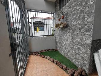 Se vende casa en San Pablo Heredia 27-367