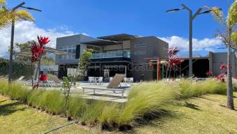 Venta de Casa en San Rafael de Escazú. RAH 27-316