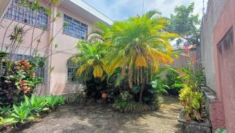 Venta de Casa en Francisco Peralta, San José. RAH 26-653 