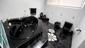 Venta de Casa en Curridabat-Tirráses. RAH 27-292 Venta de Casa en Curridabat-Tirráses. RAH 27-292