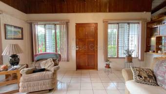 Venta de Casa Esquinera de una Planta en San Rafael de Escazú. RAH 27-289