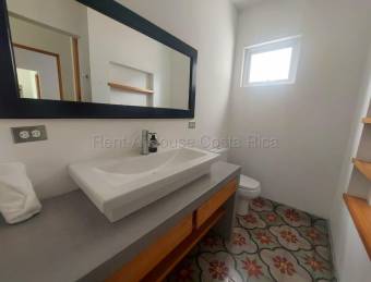 Se vende casa en Piedades Santa Ana 26-1779