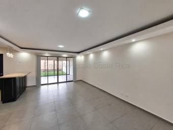 Se vende casa en San Francisco Heredia 27-272