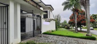 Casa venta Trejos Montealegre Escazú