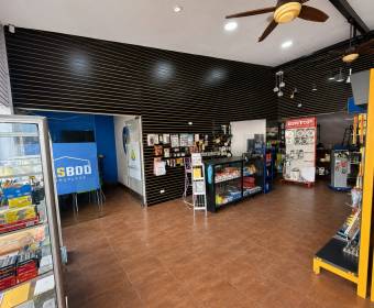 Commercial building for sale on Calle Meza, Alajuela.