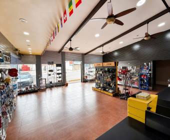 Commercial building for sale on Calle Meza, Alajuela.