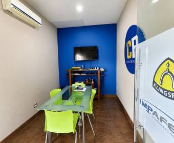 Commercial building for sale on Calle Meza, Alajuela.