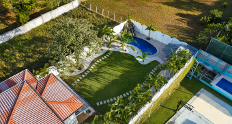 Casa independiente de 2 plantas a la venta en La Caraña, Piedades de Santa Ana