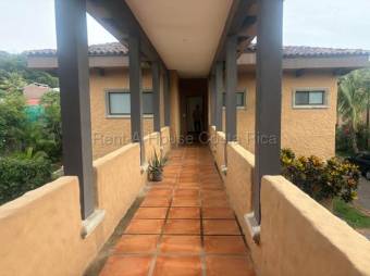 Venta de Apartamento en Mora-Colón. RAH 27-323