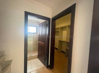 Venta de Apartamento en Mora-Colón. RAH 27-323