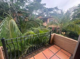 Venta de Apartamento en Mora-Colón. RAH 27-323
