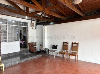 Casa Suelo de Mixto en Venta en Desamparados