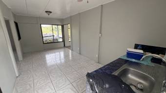 VENTA DE FINCA DE 8.1 HA CON DOS CASAS Y FRENTE DE RIO EN LAS MESAS, PEREZ ZELEDON