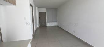 Se alquila apartamento en Piedades Santa Ana 27-65