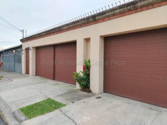 Se alquila casa en La Ribera Belén 27-379