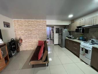 Se vende casa en Zapote San José 26-1913