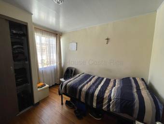Se vende casa en Zapote San José 26-1913