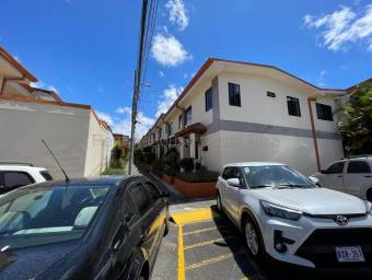 Se vende casa en Zapote San José 26-1913
