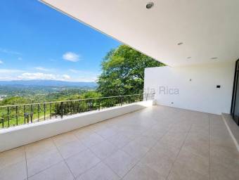 Se vende casa en Ciudad Colón Mora 27-325