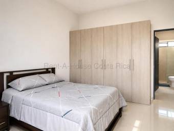 Alquiler de Casa en Pozos de Santa Ana. RAH 27-414