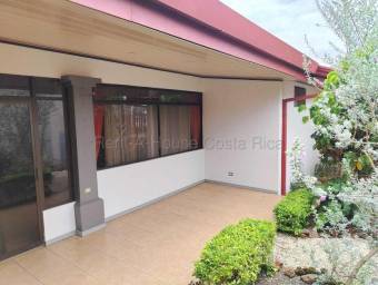 Venta de Casa en Mercedes de Heredia. RAH 27-404 Venta de Casa en Mercedes de Heredia. RAH 27-404