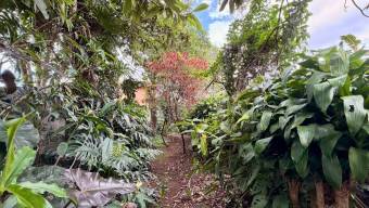 Venta de Propiedad en el Centro de Curridabat. RAH 27-391