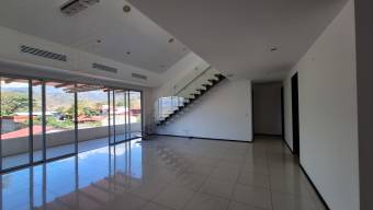 Vendo Apartamento en Condominio Veredas del Río  Santa Ana, San José 