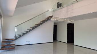Vendo Apartamento en Condominio Veredas del Río  Santa Ana, San José 