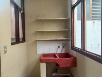 Se alquila apartamento en Escazú Centro 27-283 Se alquila apartamento en Escazú Centro 27-283