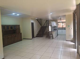 Se vende linda casa en Ayarco, Curridabat Se vende linda casa en Ayarco, Curridabat
