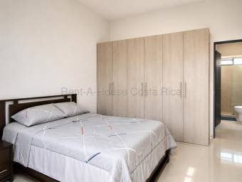 Se alquila casa en Pozos Santa Ana 27-414