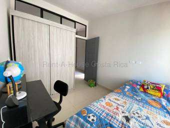 Se alquila casa en Pozos Santa Ana 27-414
