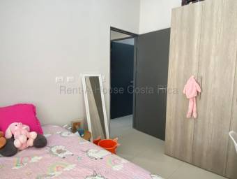 Se alquila casa en Pozos Santa Ana 27-414