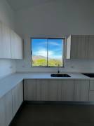 Se alquila apartamento en Santa Ana San José 26-2125