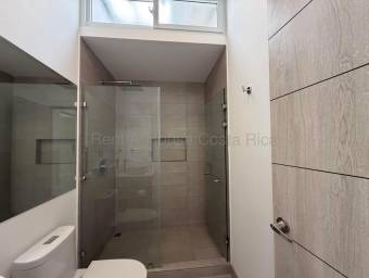Se alquila casa en San Rafael Escazú 27-221