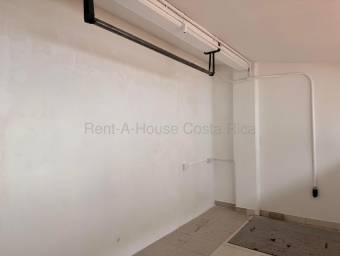 Se vende local comercial en San Rafael Escazú 27-413, $ 175,000, 1, San José, Escazú