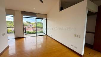 Venta de Casa de 3 Niveles en Piedades de Santa Ana. RAH 27-132 Venta de Casa de 3 Niveles en Piedades de Santa Ana. RAH 27-132