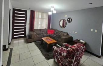  Venta de Casa en Condominio Hacienda Colón. RAH 26-2134 