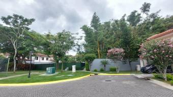  Venta de Casa en Condominio Hacienda Colón. RAH 26-2134 