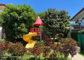 Venta de Casa en Condominio Hacienda Colón. RAH 26-2134 