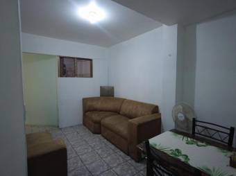 Casa con 2 apartamentos en Santo Tomás de Santo Domingo