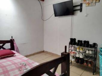 Casa con 3 apartamentos en Heredia