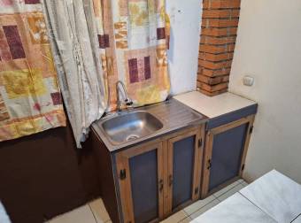 Se Vende 1 Casa y 2 Apartamentos Adjuntos en Llorente de Tibás , San Jose