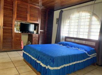 Se Vende Hermosa Casa en la Asunción de Belen Heredia