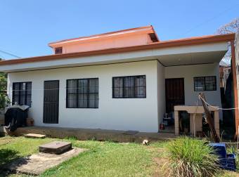 Se Vende Hermosa Casa en la Asunción de Belen Heredia