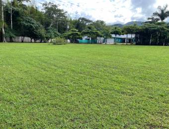 Vendo lote en Condominio Villa verde, Contiguo Entrada Punta Leona