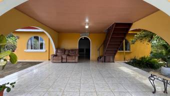 SE VENDE PROPIEDAD MIXTA COMERCIAL Y RESIDENCIAL SOBRE INTERAMERICANA